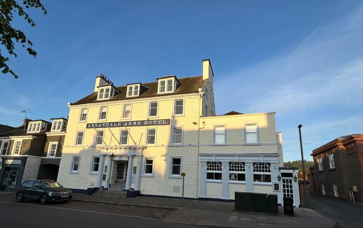 Annandale Arms Hotel Moffat Exterior photo